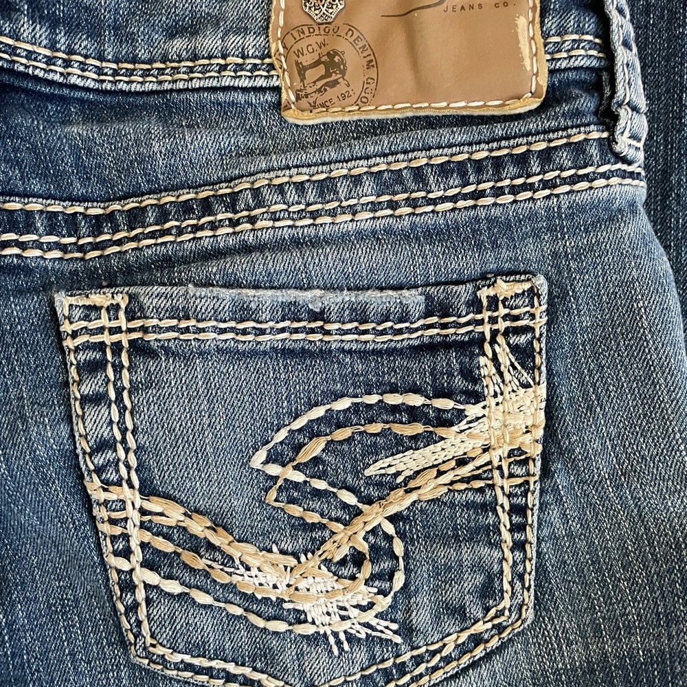 Y2K Bootcut Mid-Rise Jeans Size 25  from the Buckle by Silver